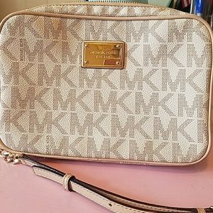 Michael Kors Crossbody